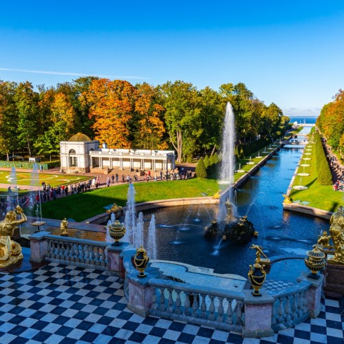 Однодневная групповая экскурсия по Петербургу и Петергофу на автобусе