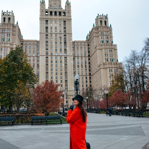 Фотопрогулка по Красной Пресне: архитектурные контрасты Москвы