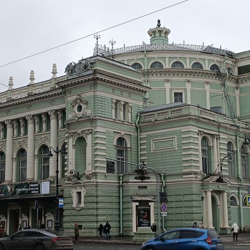 Старый Петербург: от Театральной площади к Новой Голландии