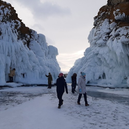 Царство льда: путешествие «всё включено» по главным достопримечательностям Байкала