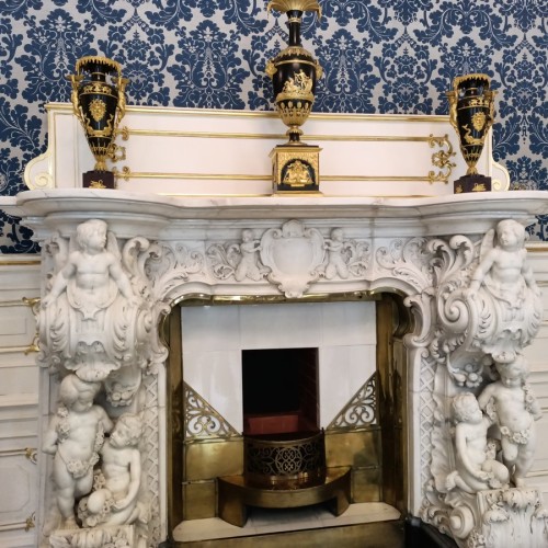 Шуваловский дворец — прекрасная шкатулка для шедевров Карла Фаберже