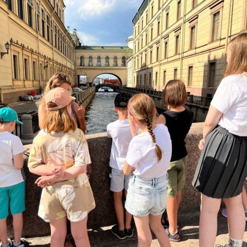Детская экскурсия «Здравствуй, друг Петербург!»