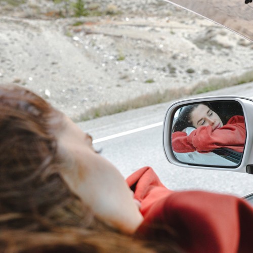 Тур на Алтай с фотографом: эстетичные кадры, съёмки с реквизитом, глэмпинги и топовые места