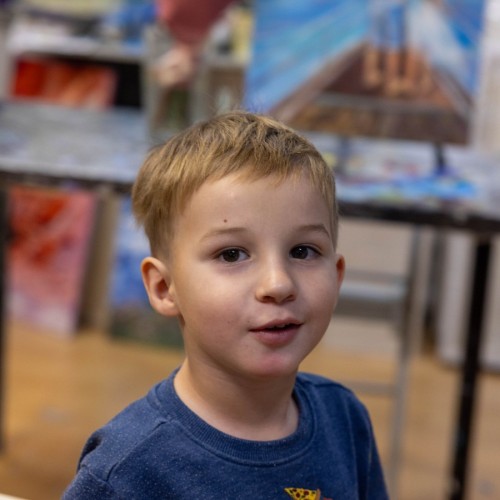 Акриловый мастер-класс для взрослых и детей в Петербурге