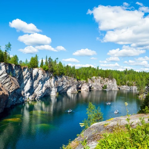 Мрамор Рускеалы и водопады Ахинкоски из Петербурга