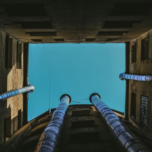 С гидом-проводником — по дворам и парадным Петроградской стороны