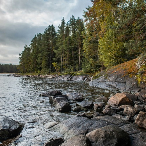 Из Санкт-Петербурга в Карелию: «Рускеала», остров Валаам, добыча минералов и прогулка на сапах
