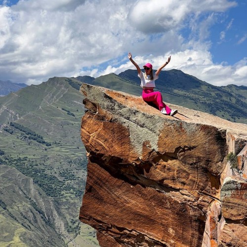 Объятия горного края: по топовым локациям Дагестана на внедорожниках
