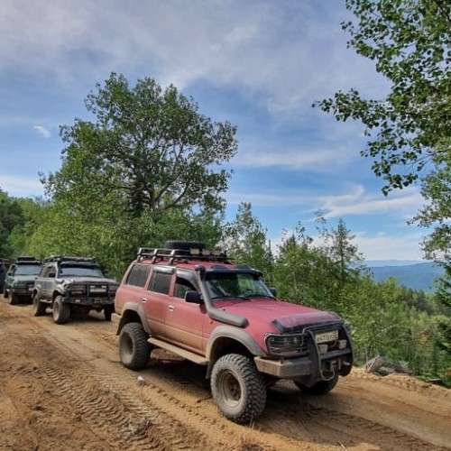 Богатство Байкала: рыбалка на реках и в диких местах на озере с катера
