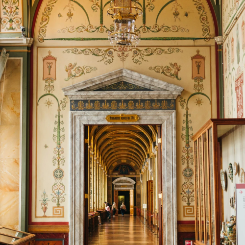 Эрмитаж: по следам династии Романовых (билеты включены)