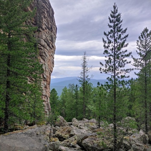Индивидуальный поход на Кутурчинское Белогорье: причудливые скалы и кедровая тайга (всё включено)