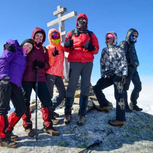 Треккинг в окружении Саян с восхождениями налегке