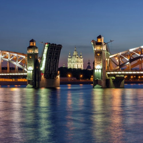 Ночной Петербург: автобусная экскурсия и теплоходная прогулка