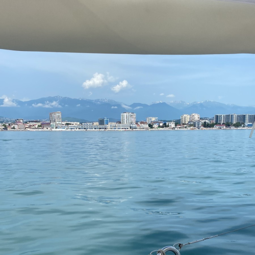 Морская рыбалка с капитаном Марией в Адлере