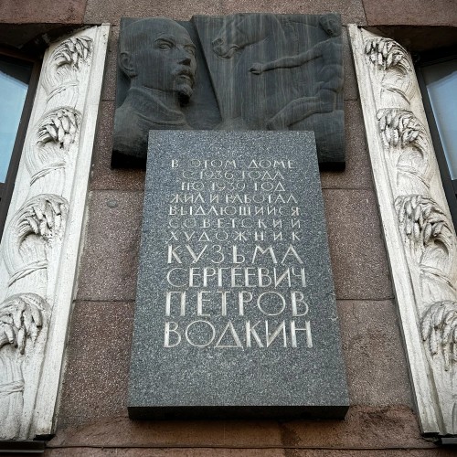 Петроградская сторона: северный модерн, поэты и чекисты