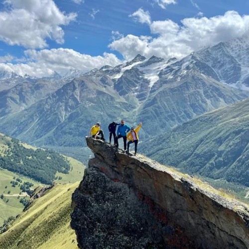 Комфортный треккинг в Приэльбрусье в мини-группе