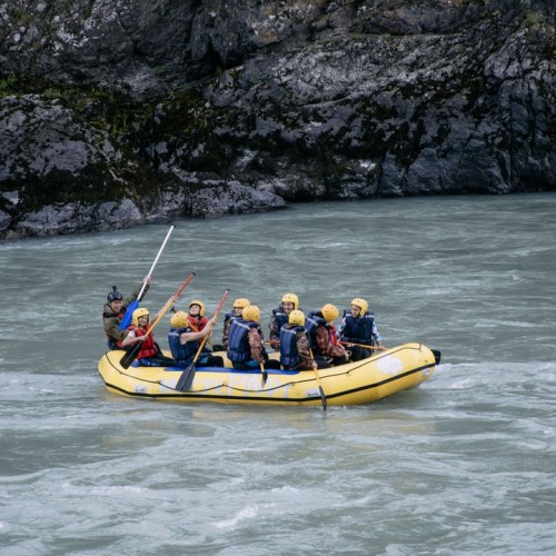 Отпуск на Алтае в мини-группе: релакс в глэмпинге, дегустация на пасеке и лёгкий экстрим