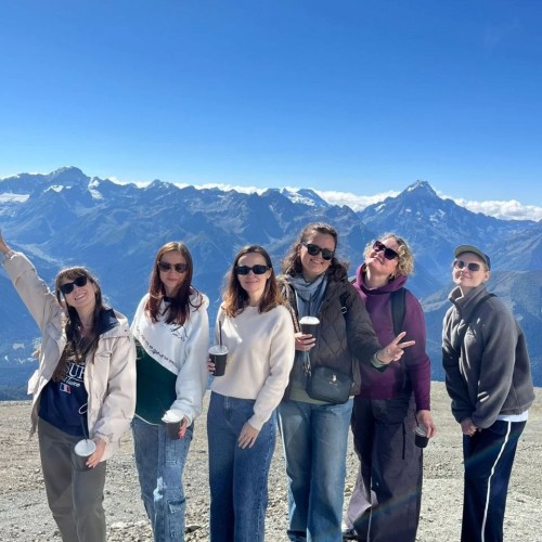 На внедорожнике по КЧР и КБР: Домбай, Эльбрус и Джилы-Су в мини-группе