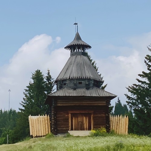 Деревянное наследие Прикамья: из Перми — в музей «Хохловка»