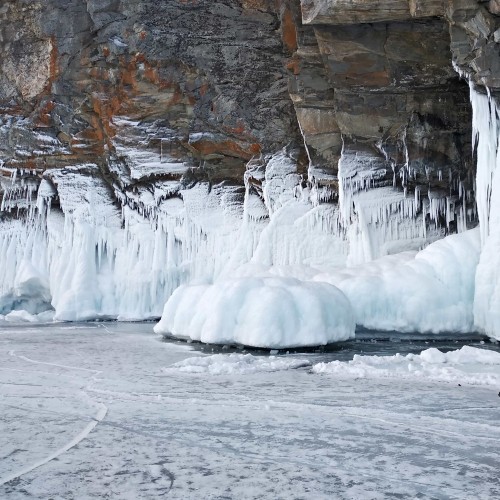 На джипе по зимнему Байкалу в мини-группе: Малое Море, Тажеранские степи, Ольхон и бухта Ая
