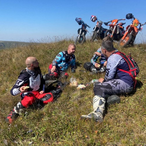 Индивидуальная поездка из Сочи: на пикапе в Геленджик и на эндуро к сухогрузу «Рио»