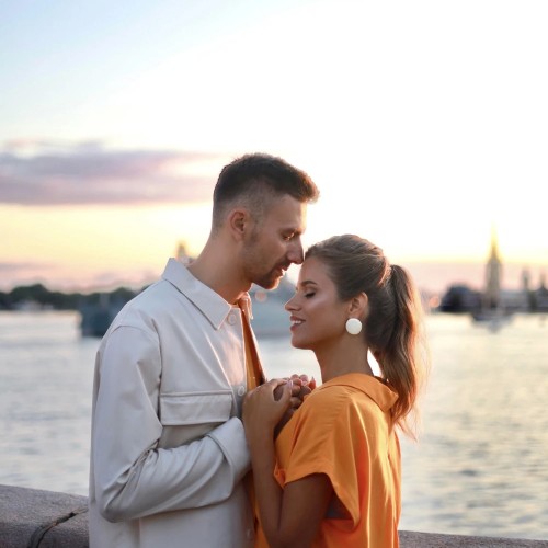 15-минутная фотосессия в лучших локациях Петербурга