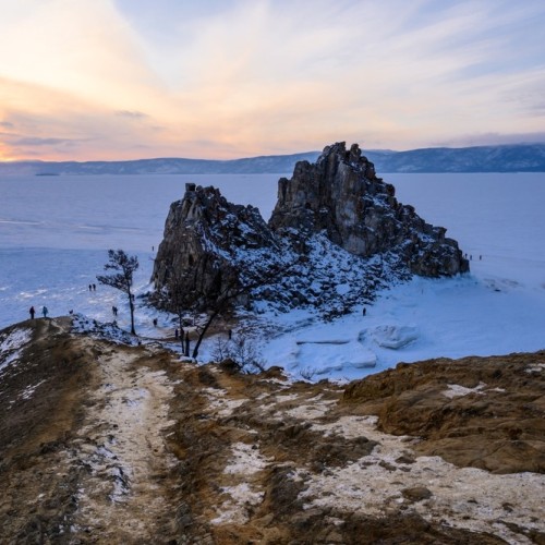 На застывший Байкал в мини-группе: Ольхон с севера на юг и Тажеранские степи