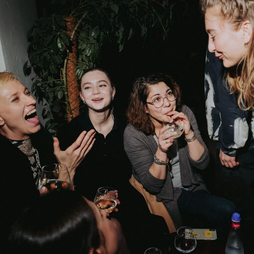 Декаданс и ренессанс: лекция-променад по необычным барам Петербурга (18+)