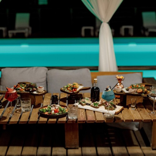 Роскошный гастротур на Байкал: сибирская и бурятская кухня, мастер-классы и дегустация с сомелье