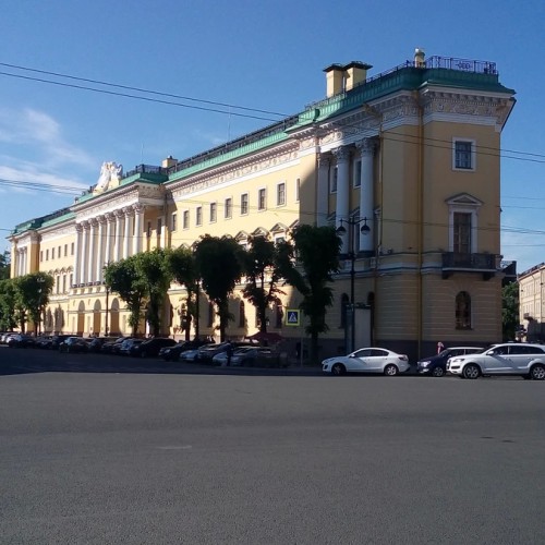 Архитектура и легенды Исаакиевской площади