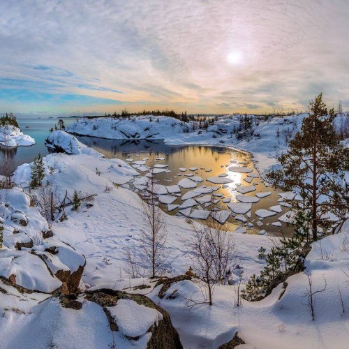 Карелия в белом наряде: зимняя сказка в Петрозаводске, Приладожье и парке «Рускеала»