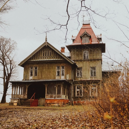 Путешествие в мир заброшенных усадеб — из Петербурга