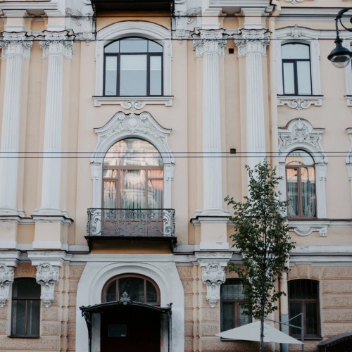 Прогулка по Литейной слободе: символы, истории, интриги