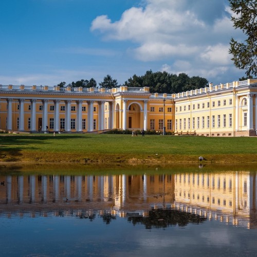 Екатерининский и Александровский дворцы в Пушкине (из Петербурга)