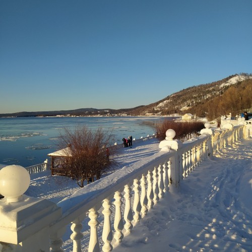 На Байкал под Новый год: катание на санях, прогулки по Ольхону и хрустальный лёд