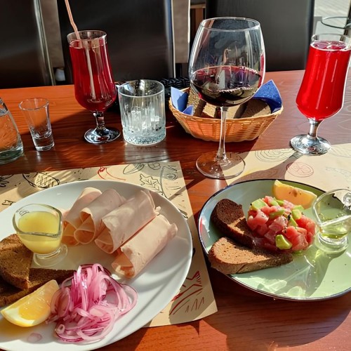 Увидеть, узнать и распробовать Калининград: 8 городов, экскурсии, гастрономия в мини-группе