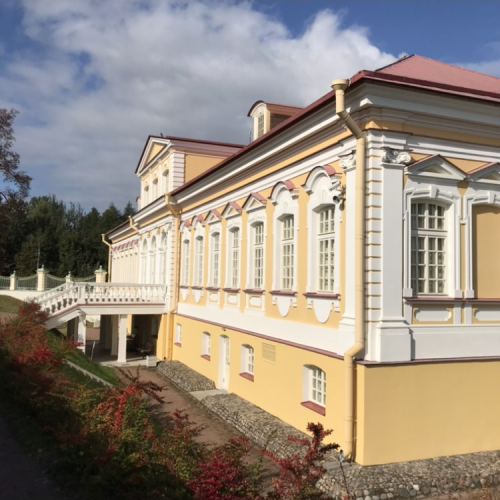 Из Петербурга — в Ораниенбаум и Меншиковский дворец