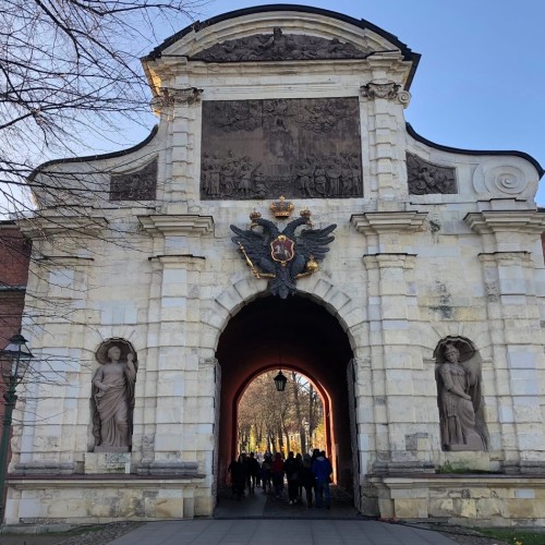 Зайцы, крепость, Пётр-царь!