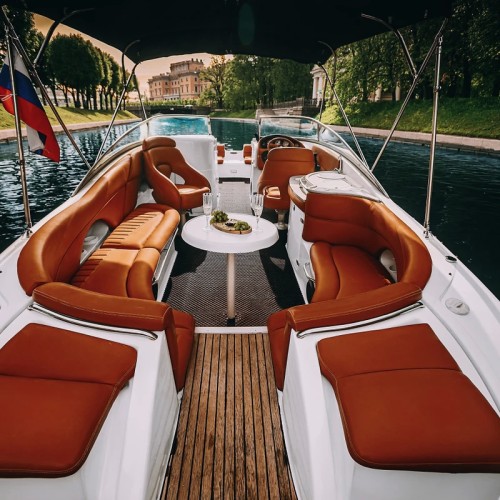 Петербург на воде: приватная прогулка на катере