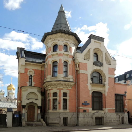 В поисках модерна — между Пречистенкой и Арбатом