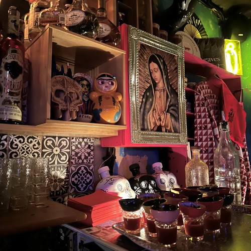 Подпольные бары и квест-игра «Казино» (18+)