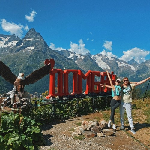 Кавказ 3 в 1: Эльбрус, Архыз, Домбай. Лёгкие треккинги, горы, нарзаны и знаковые места