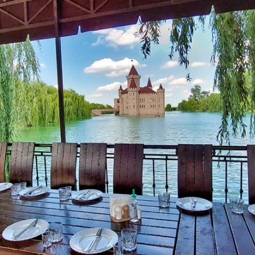 Нетипичное Приэльбрусье: треккинг налегке к 4 высокогорным озёрам с проживанием в гостинице