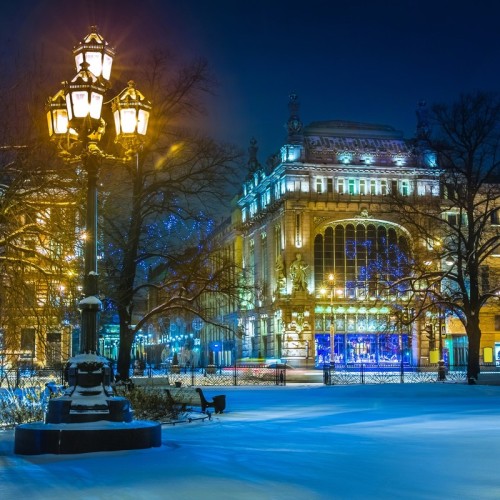 Фонари ночного Петербурга — прошлое, настоящее, будущее