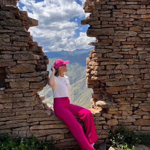 Объятия горного края: по топовым локациям Дагестана на внедорожниках