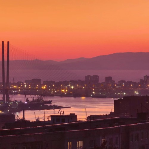 Романтика ночного города — по Владивостоку на машине