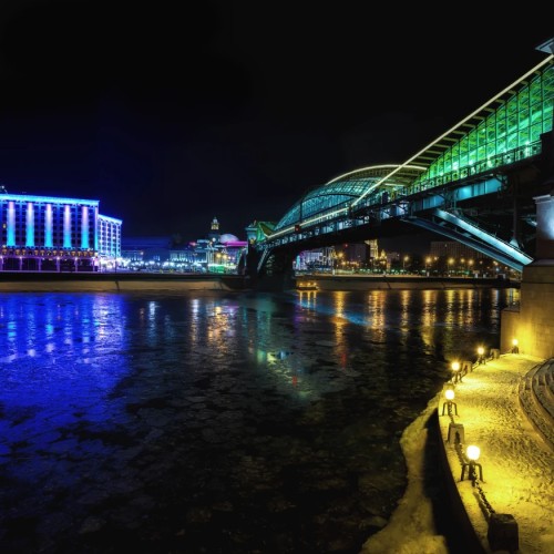 Речная прогулка по центру Москвы с дискотекой «ля-Музон» (18+)
