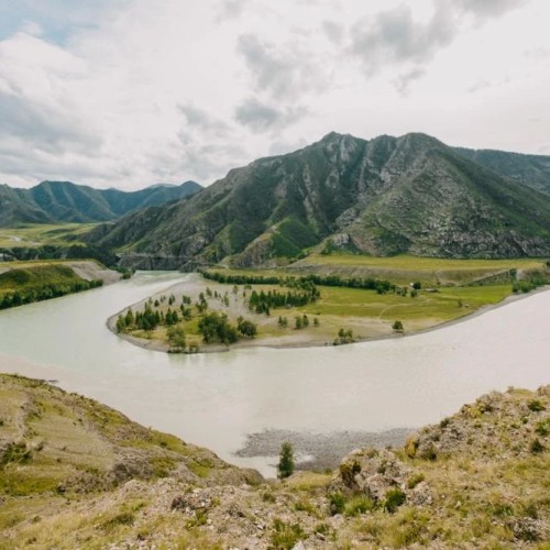 Индивидуально по Алтаю: Чуйский тракт, Гейзерное озеро, «Марсы» и секретные места