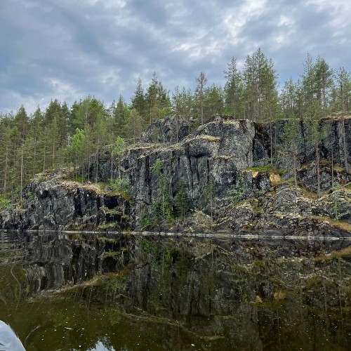 По Ладожским шхерам на маленькой лодке