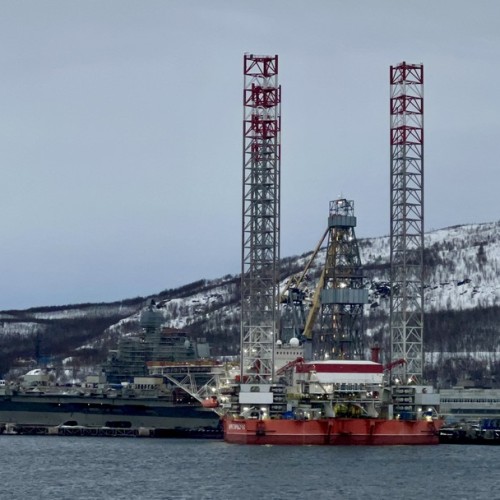 Индивидуальный джип-выезд по Кольскому с поисками китов, знакомством с саамами и катанием на оленях